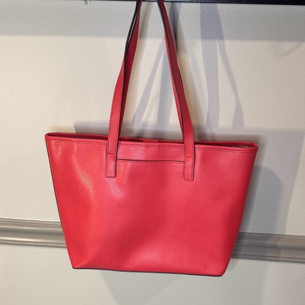 Michael Kors Bright Salmon Pink Tote - Gold Hardware - Picture 3 of 11